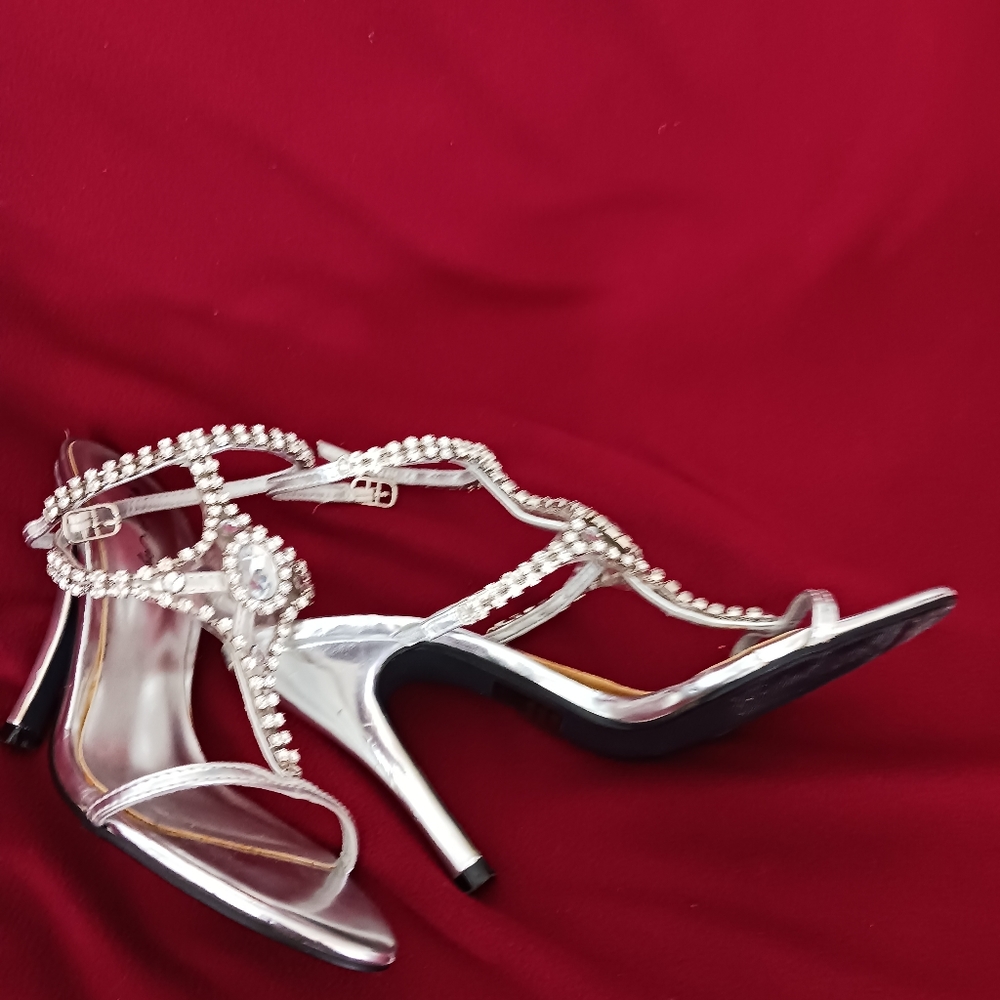 Sarah Jayne heels